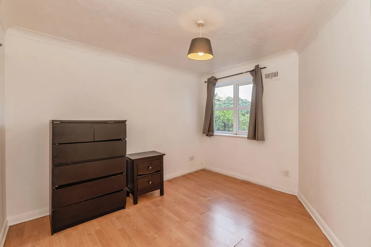 Southchurch Avenue, Southend-on-Sea, Essex, SS1, photo 4