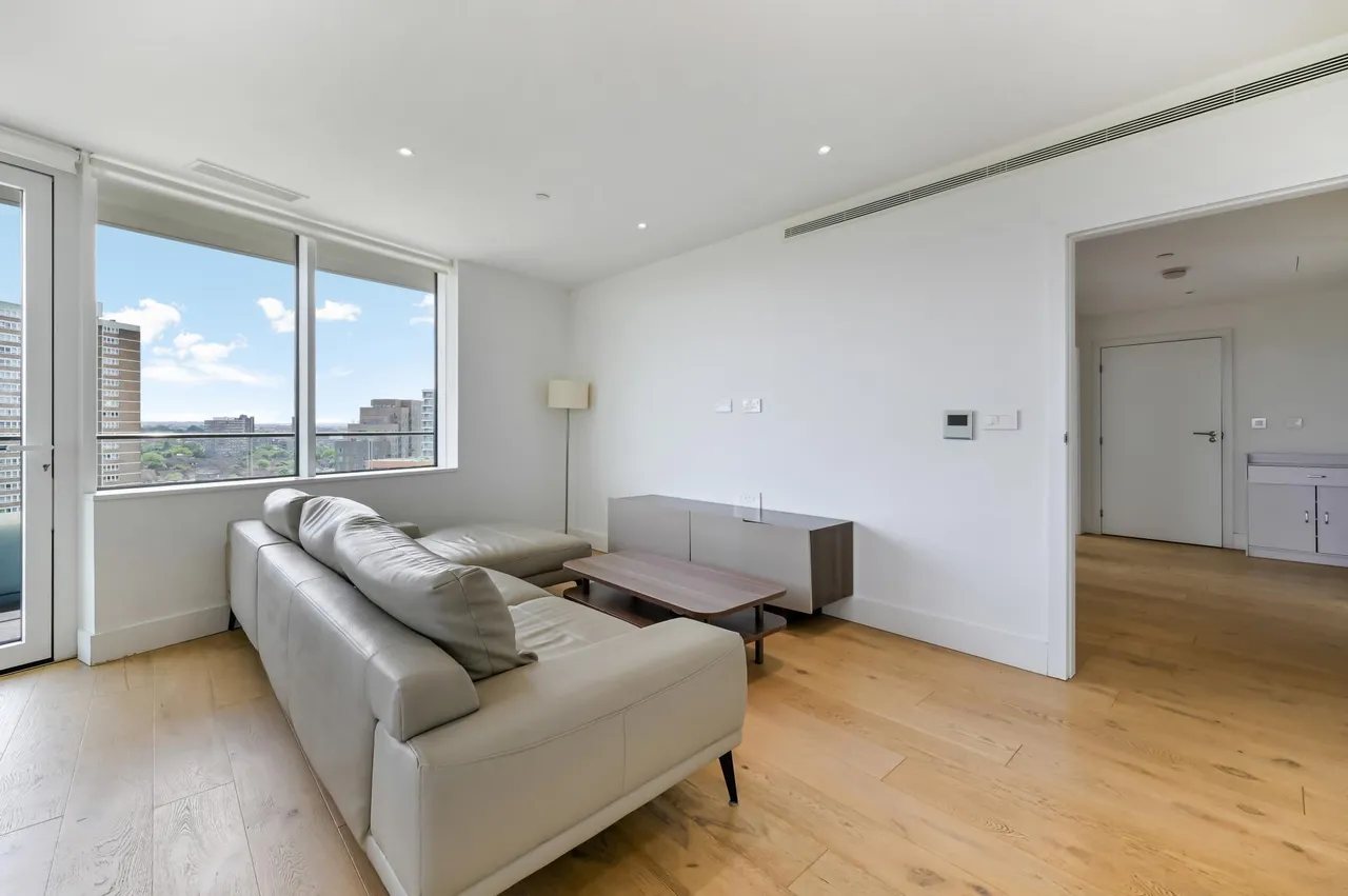 Lombard Road, Battersea, SW11, photo 7