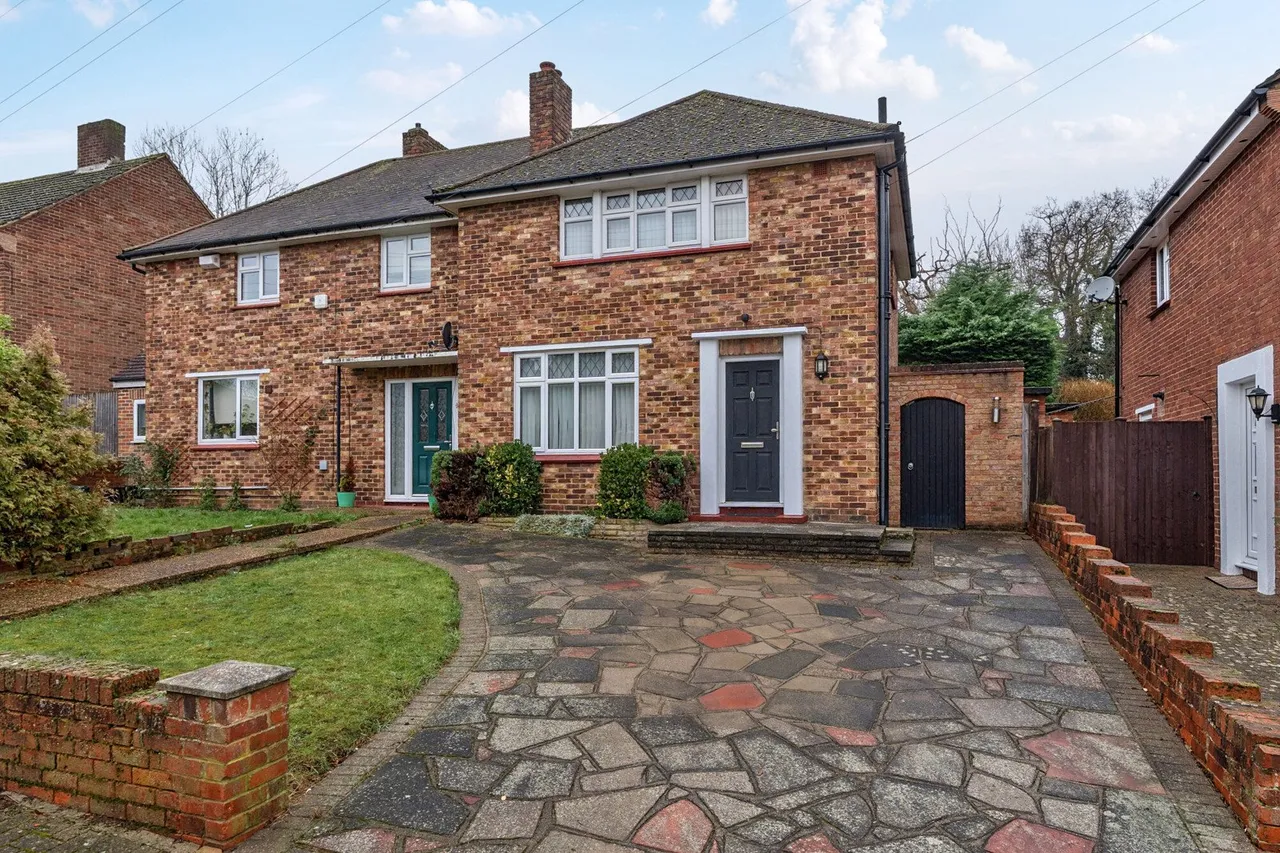 2 bed house for sale — Foxbury Drive, BR6
