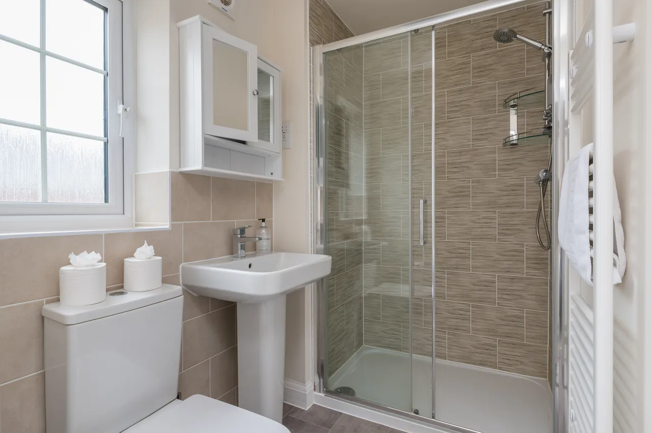 Bannister Drive, MK17, photo 11