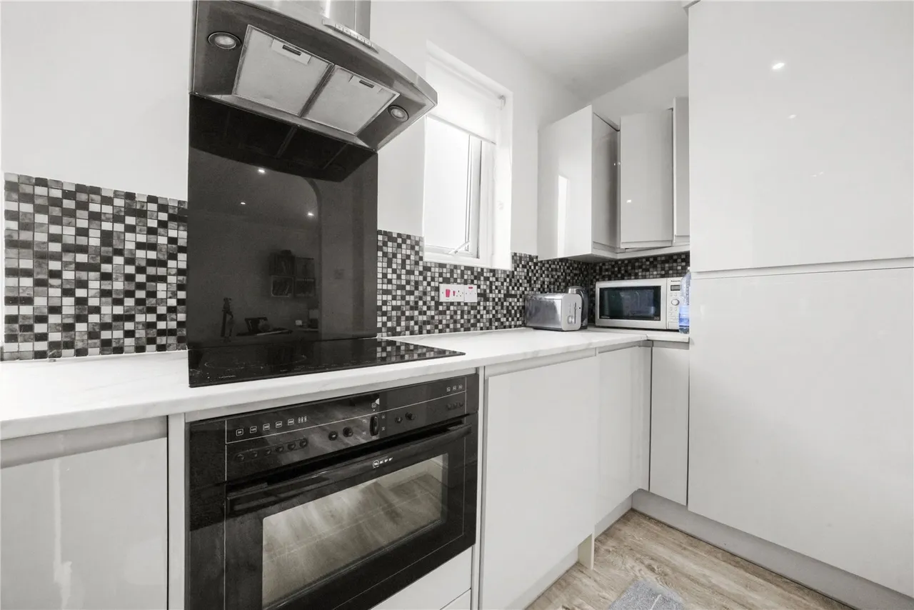 1 bed flat to rent, Cedars Road, Clapham, SW4