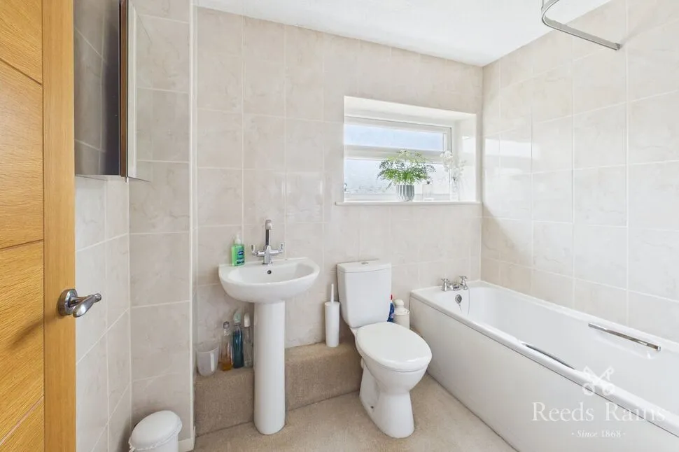 Stapleton Road, Macclesfield, Cheshire, SK10, photo 8