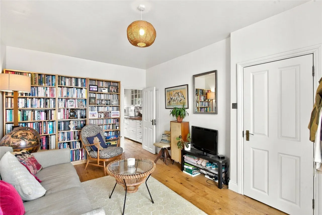 Lessingham Avenue, Tooting, photo 13
