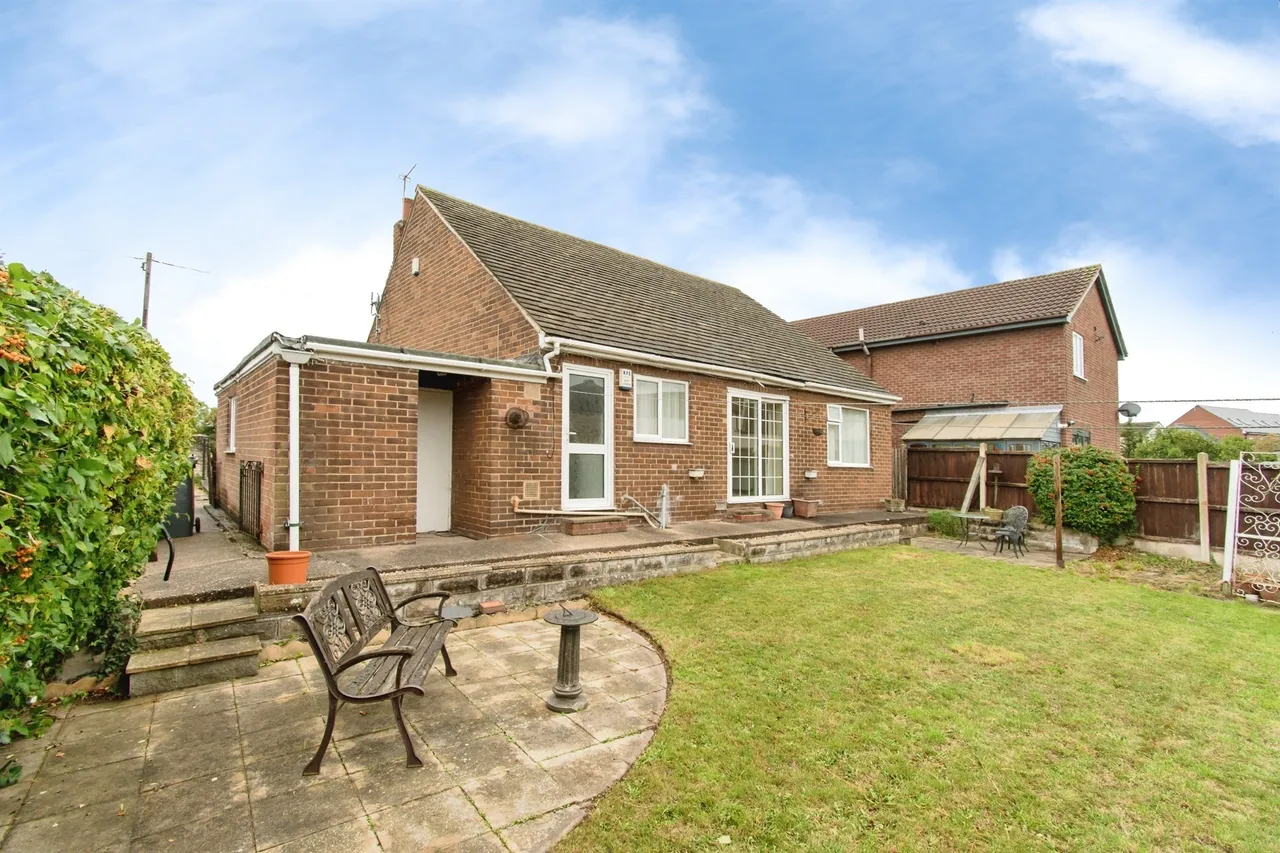 North Road, Brotherton, WF11, photo 12