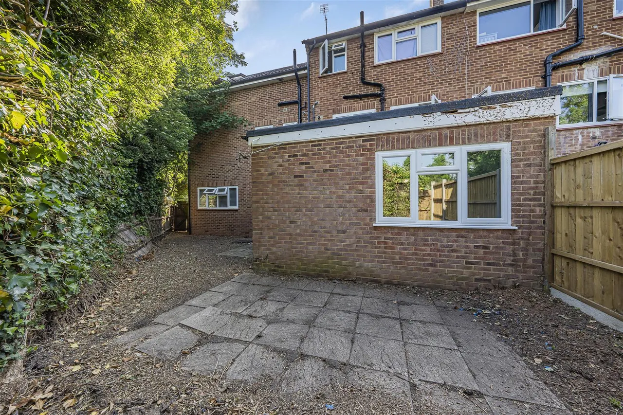 Wolf Lane, Windsor, SL4 4HR, photo 11
