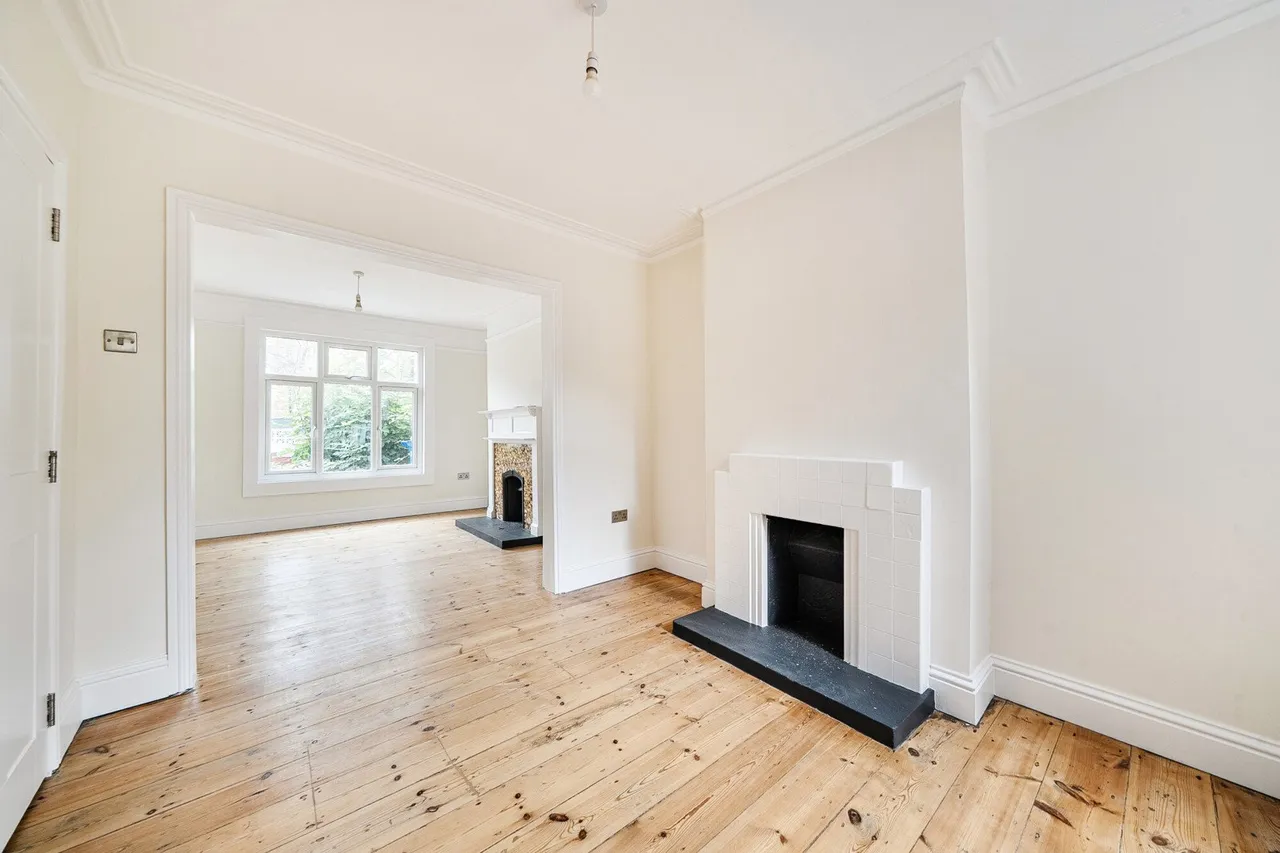 3 bed house for sale — Machell Road, SE15