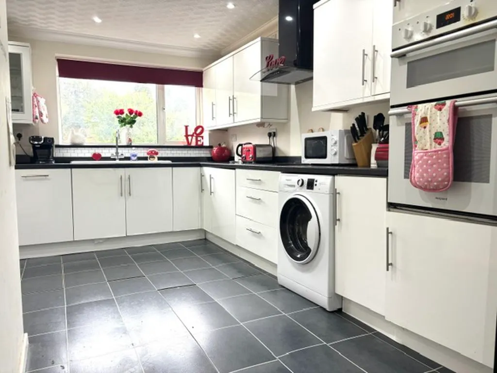 Grove Vale Avenue, Great Barr, B43, photo 8