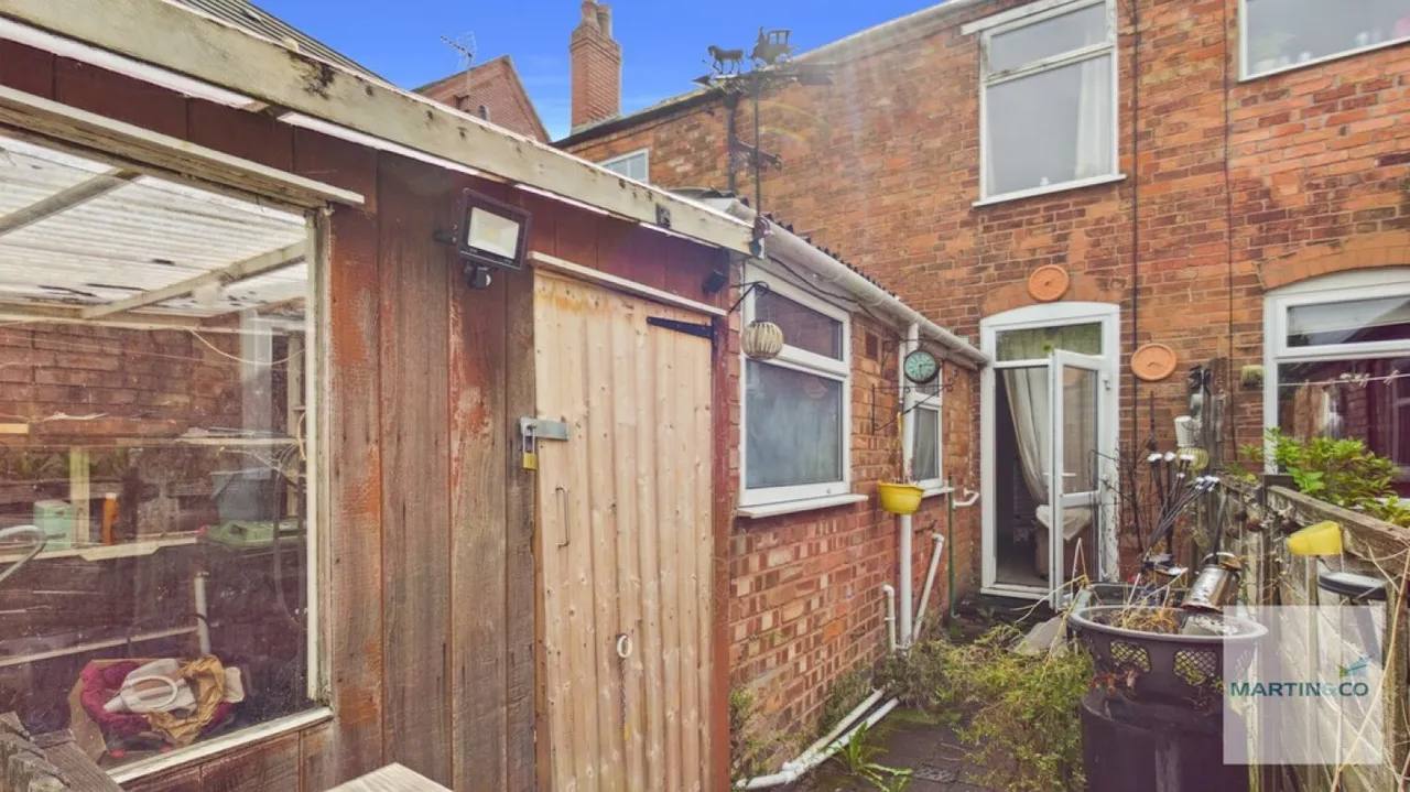 Reddicap Heath Road, photo 9