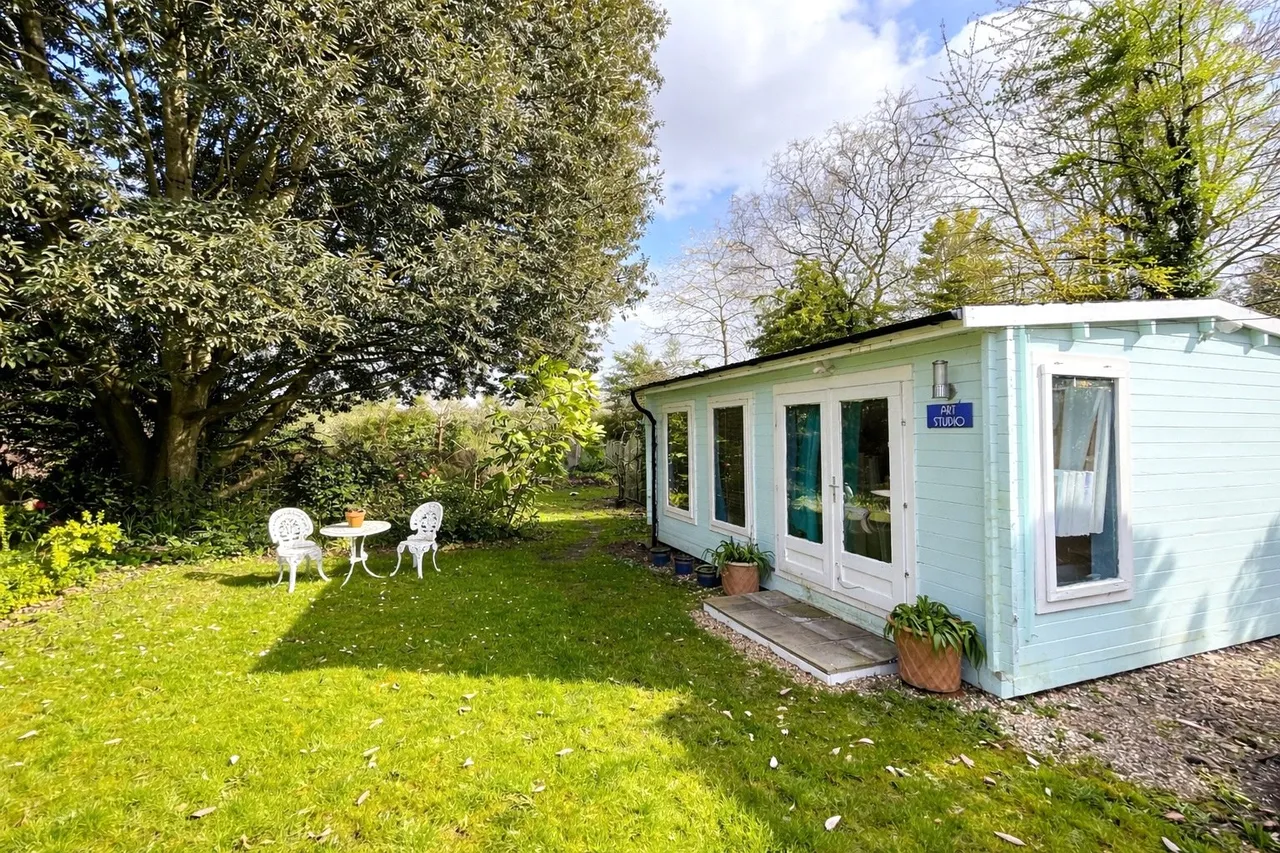 Canada Road, West Wellow, Romsey, Hampshire, SO51 6DD, photo 13