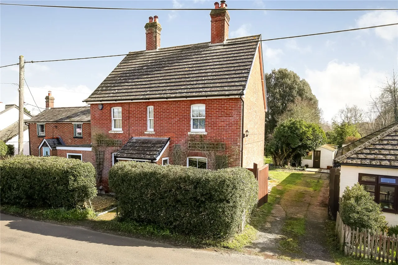 4 bed house for sale — Canada Road, West Wellow, Romsey, Hampshire, SO51 6DD