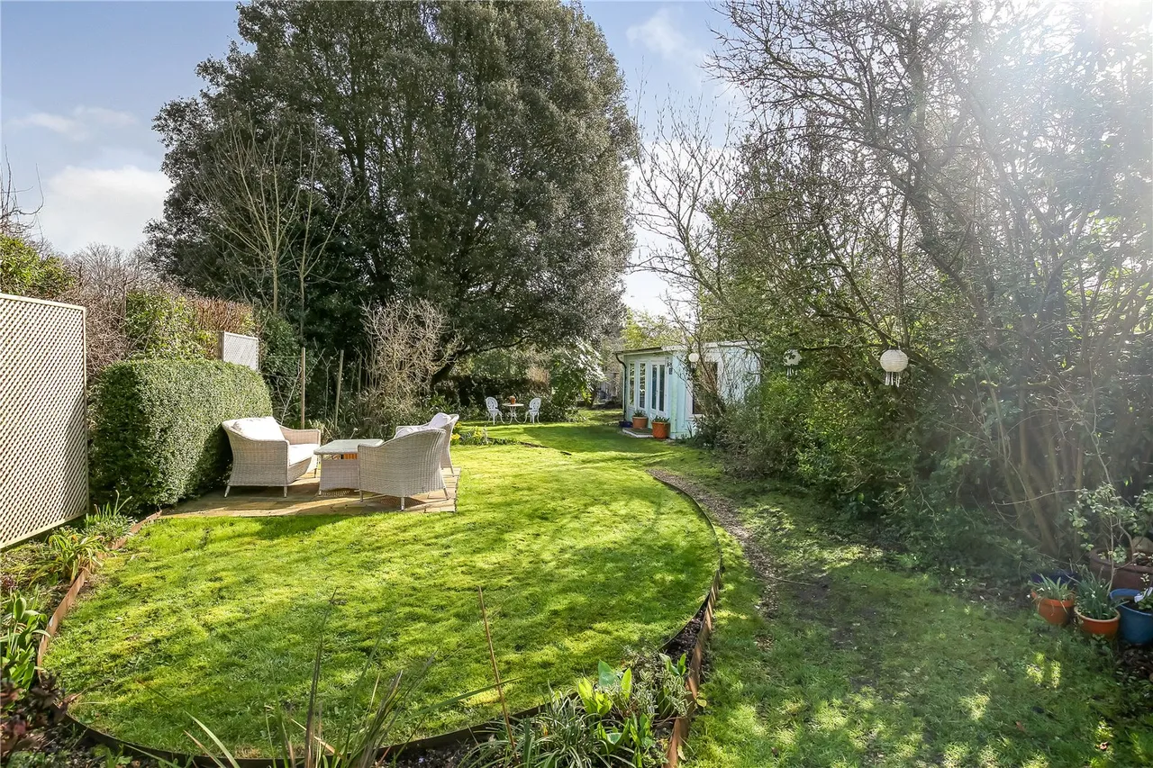 Canada Road, West Wellow, Romsey, Hampshire, SO51 6DD, photo 11