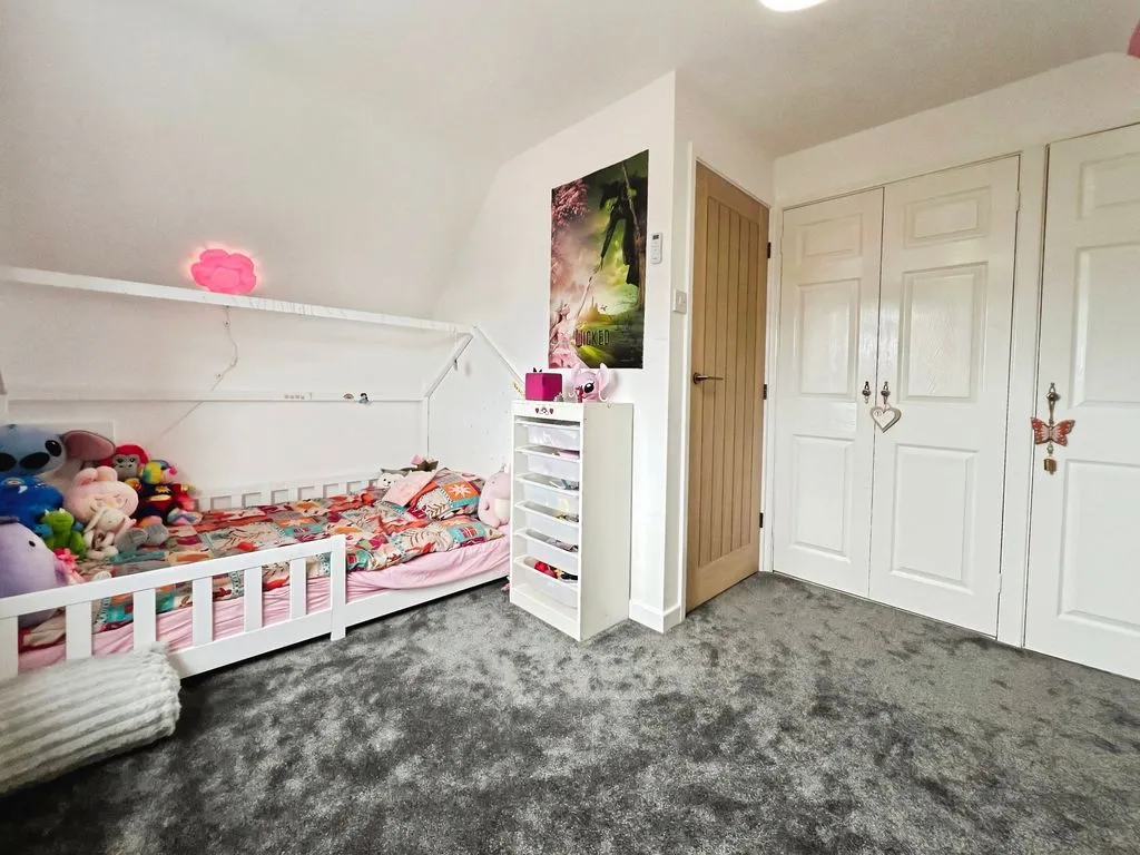 Newcastle Upon Tyne NE20 9LD, NE20, photo 24