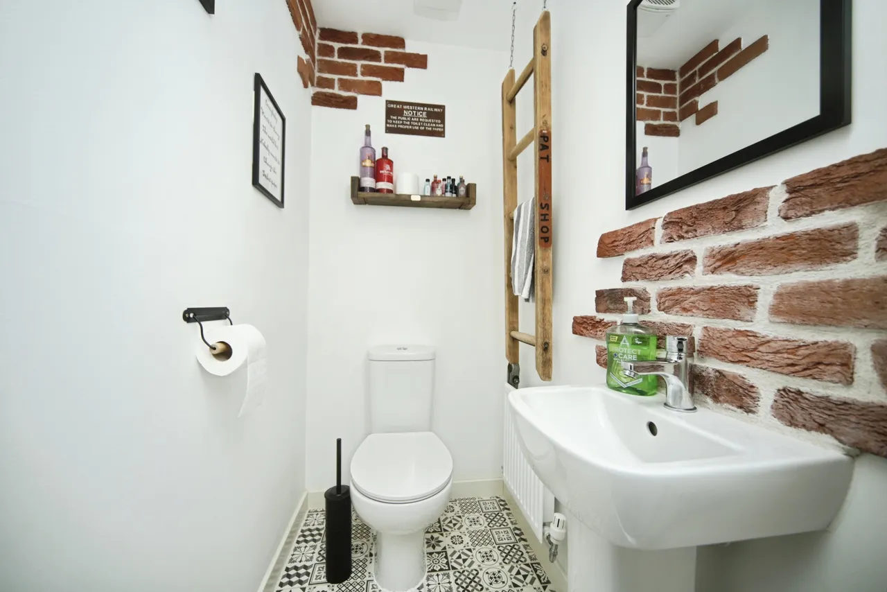 Bulrush Path, Bridgwater, TA5, photo 8