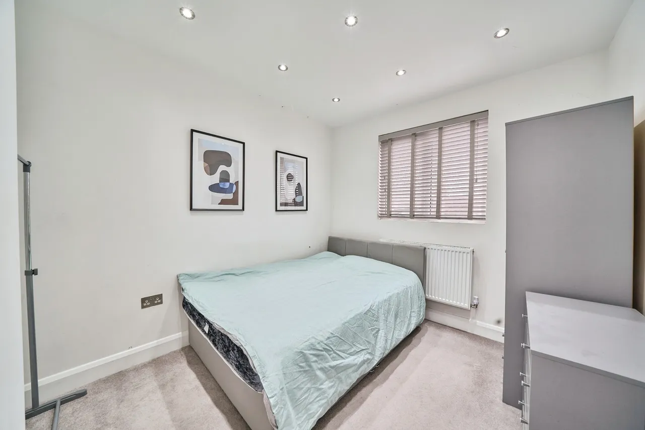 Meath Road, London, E15, photo 14