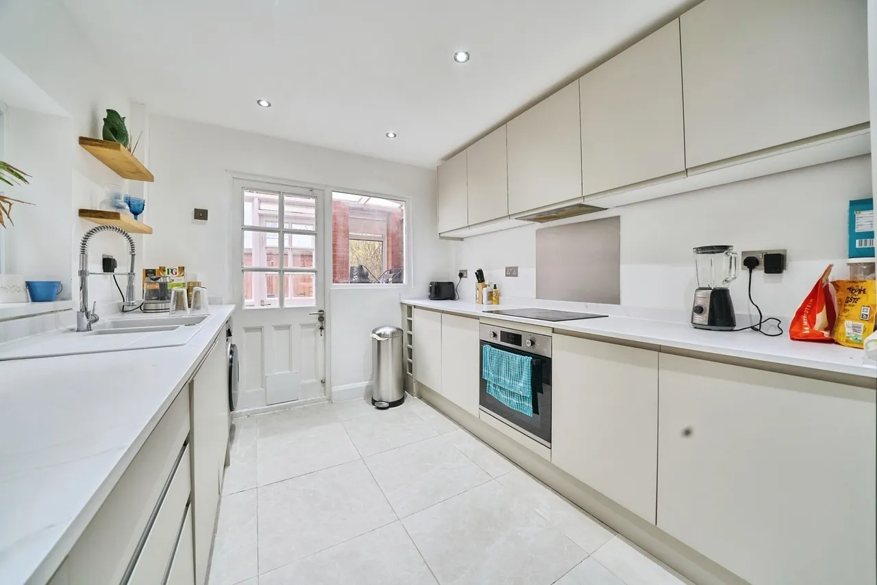 Meath Road, London, E15, photo 6