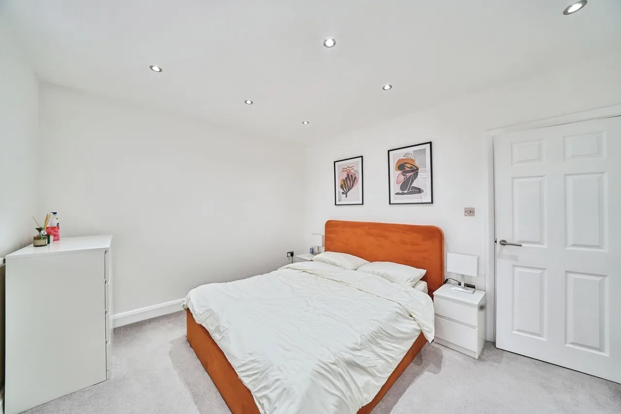 Meath Road, London, E15, photo 11