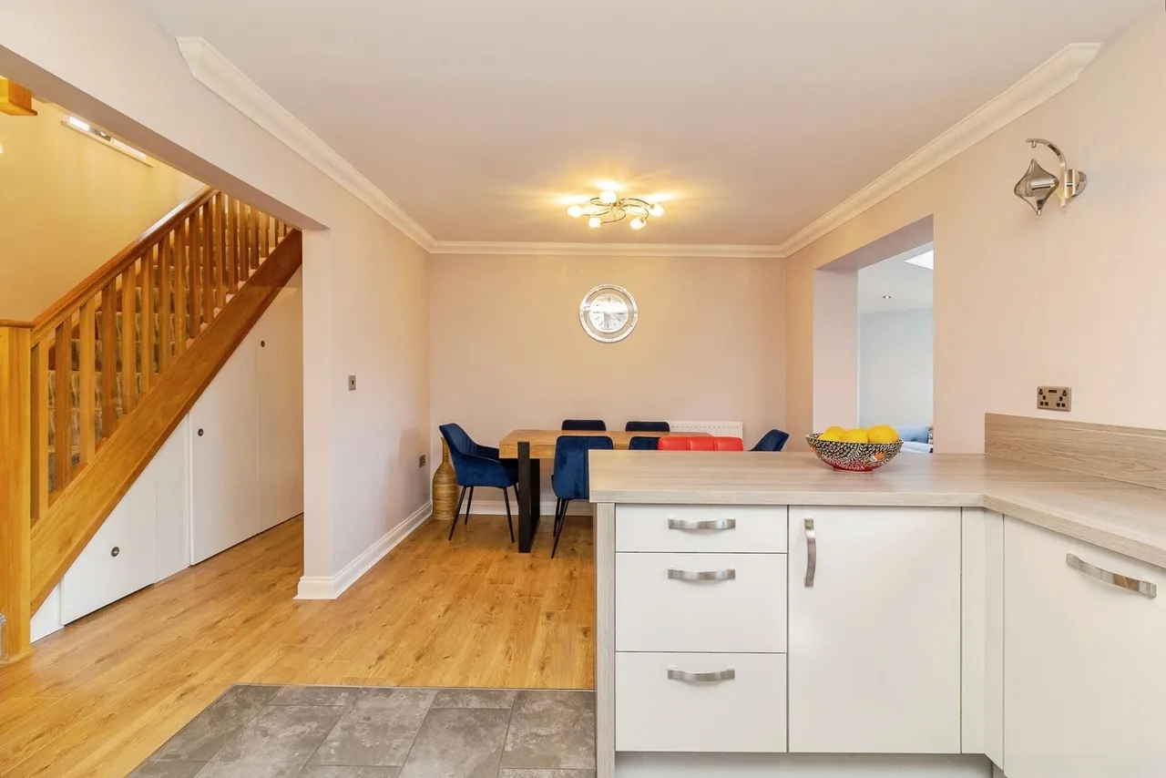 Welsummer Grove, Shenley Brook End, MK5, photo 4