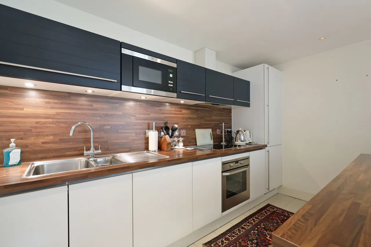The Downs, London, SW20, photo 13