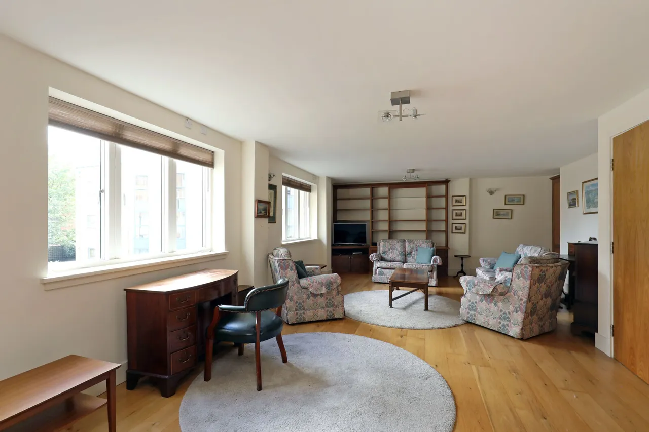 The Downs, London, SW20, photo 12