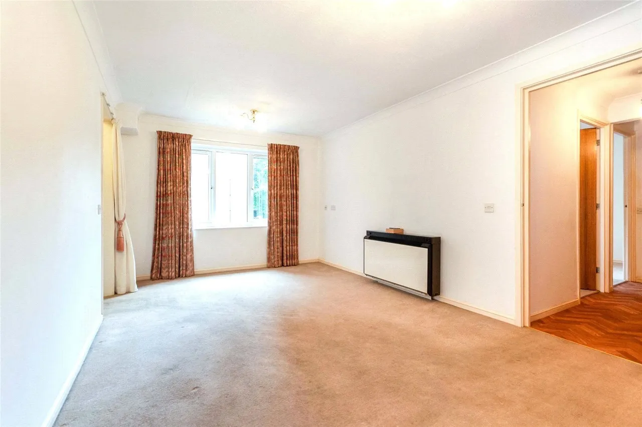 Warwick Avenue, Bedford, Bedfordshire, MK40, photo 4