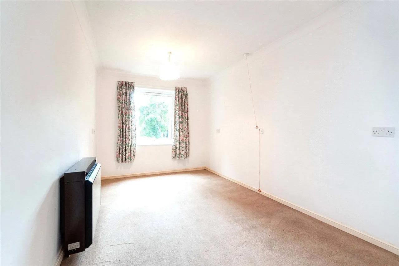 Warwick Avenue, Bedford, Bedfordshire, MK40, photo 5