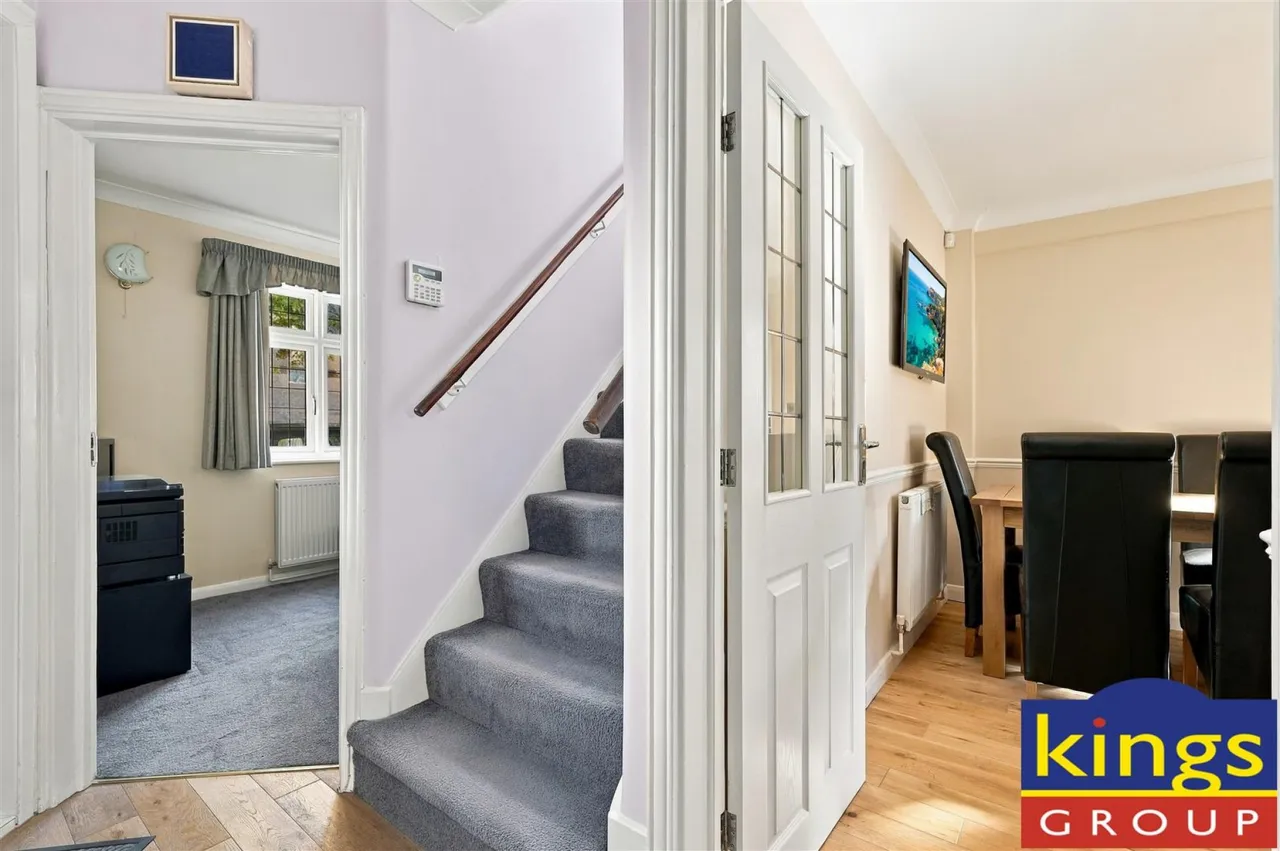 Church Street, Edmonton, N9, photo 16