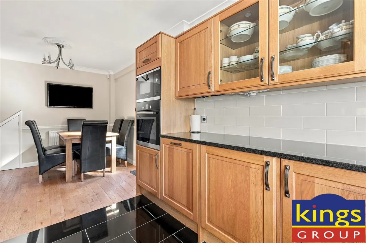 Church Street, Edmonton, N9, photo 13