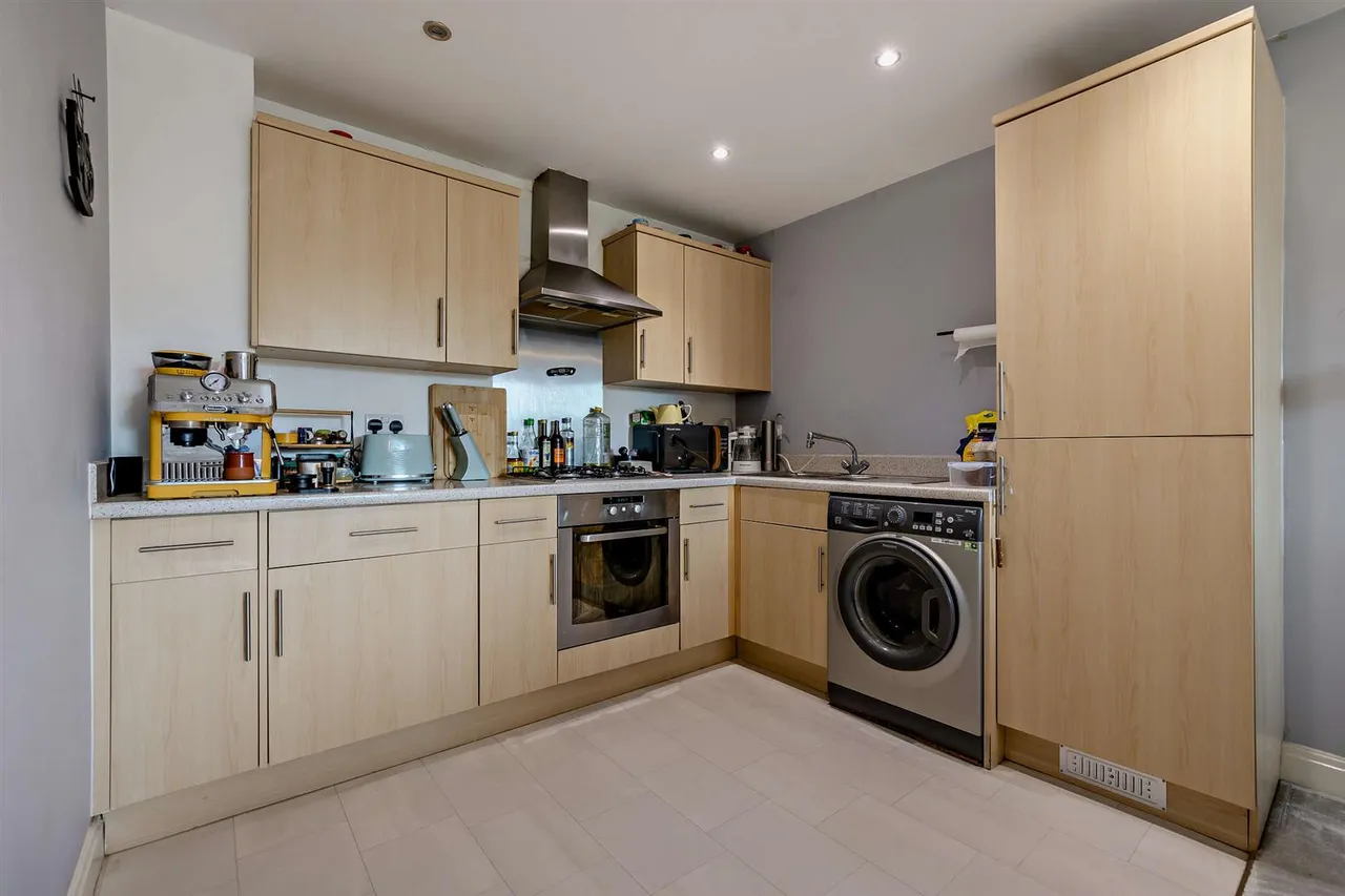 Clifford Way, Maidstone, photo 4