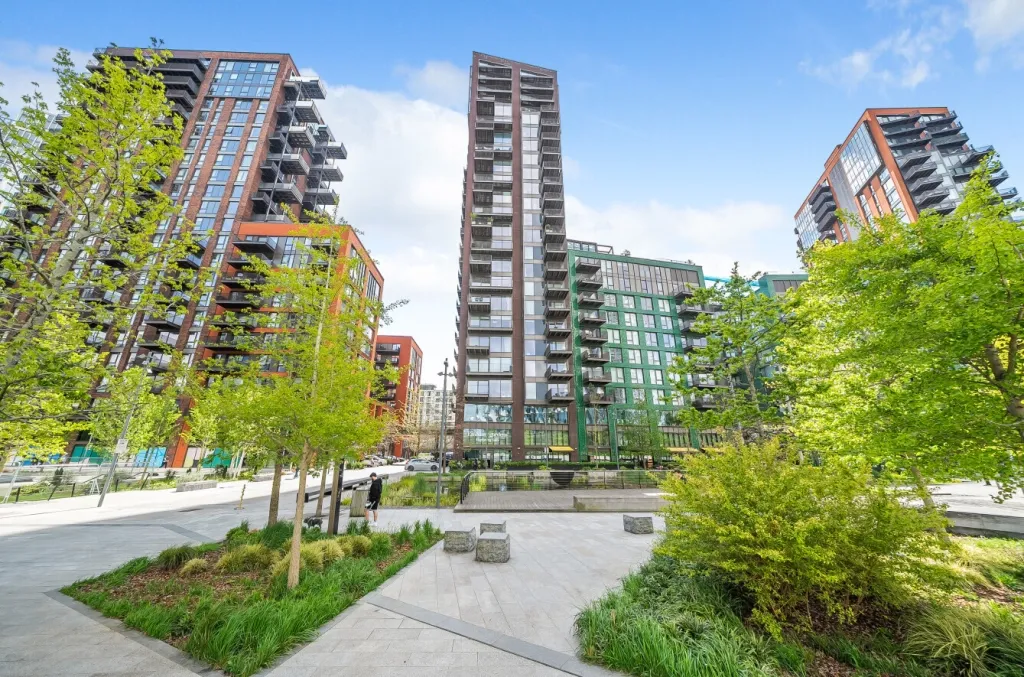 Viaduct Gardens, Nine Elms, SW11, photo 19