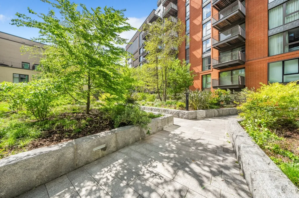Viaduct Gardens, Nine Elms, SW11, photo 20