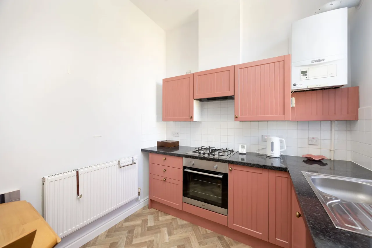 Thomas Wyatt Road, Devizes, SN10, photo 3