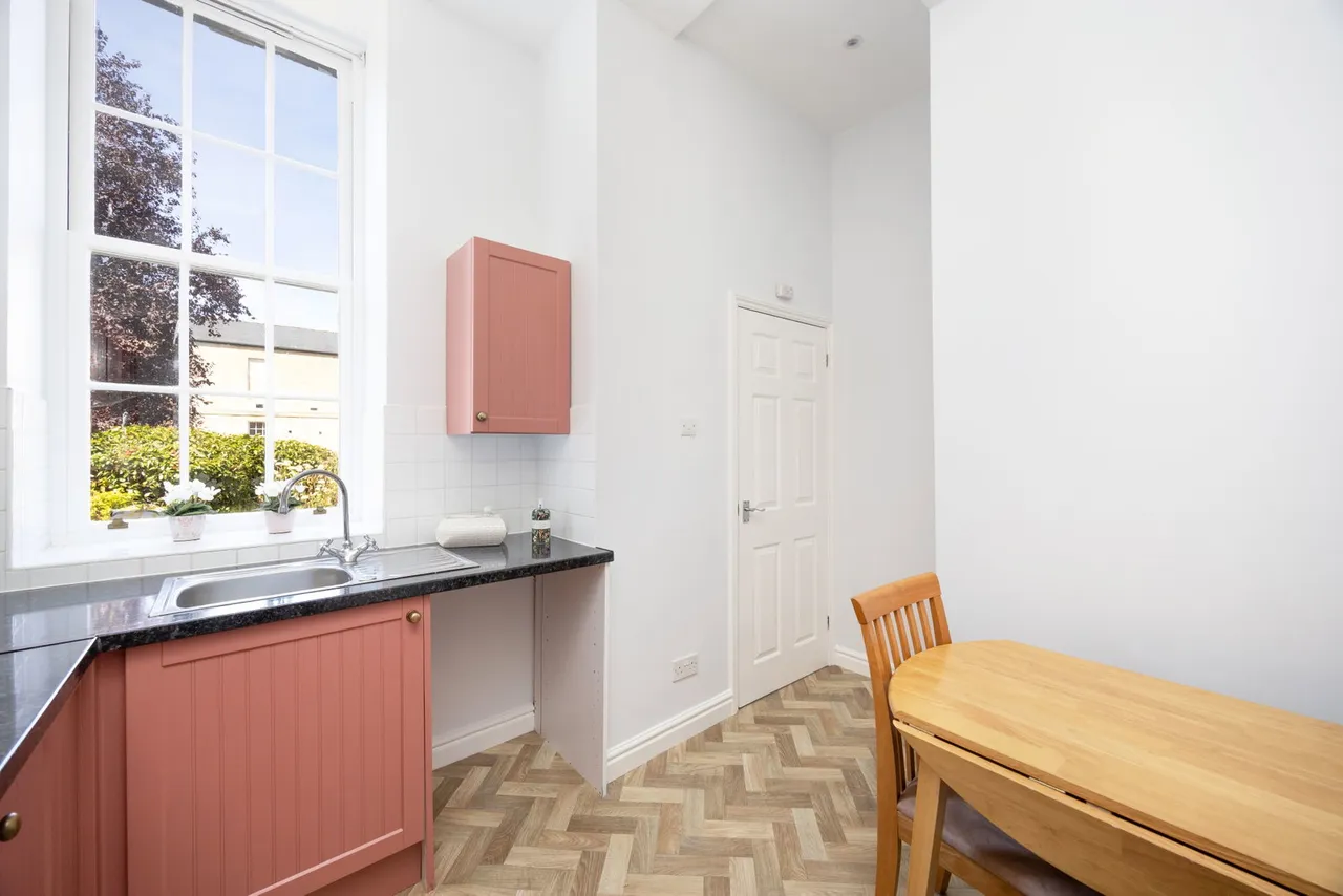 Thomas Wyatt Road, Devizes, SN10, photo 19