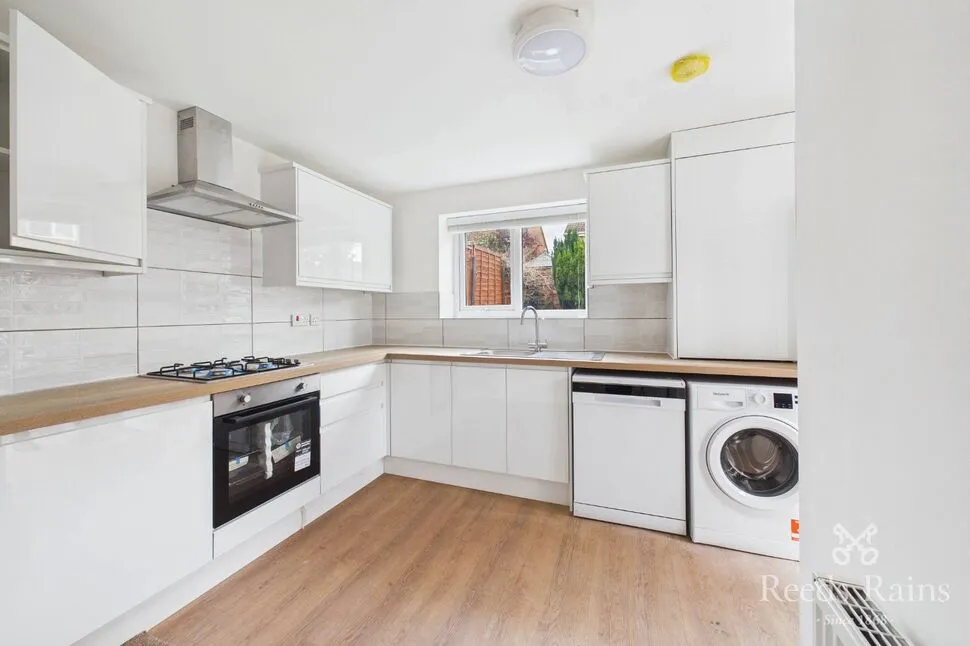 Inglesham Close, Manchester, M23, photo 3