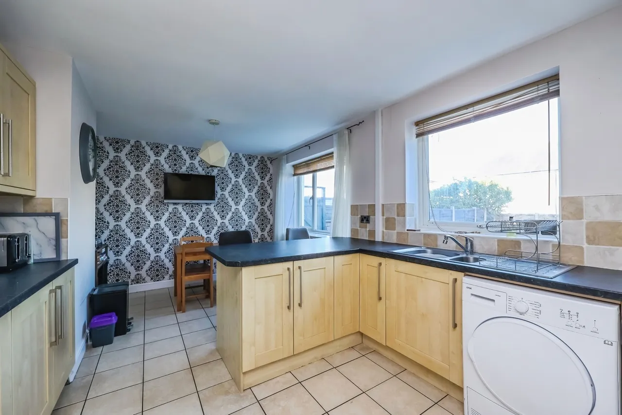 Woodsford Grove, Clifton, NG11, photo 8
