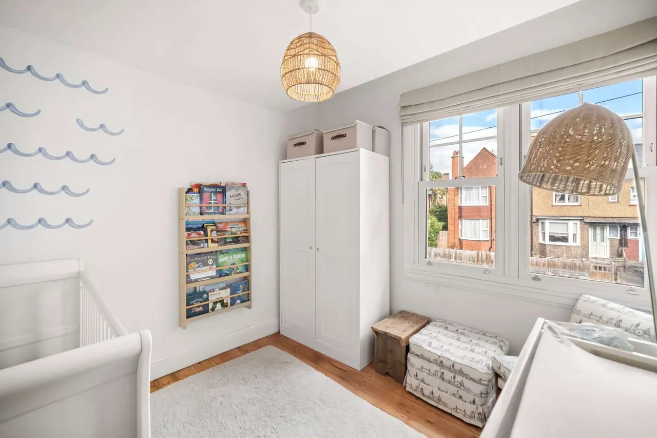 Lessingham Avenue, London, SW17, photo 7