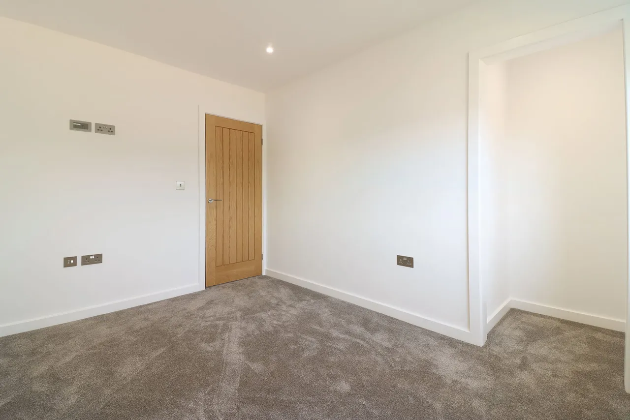 The Hill, Glapwell, S44, photo 8