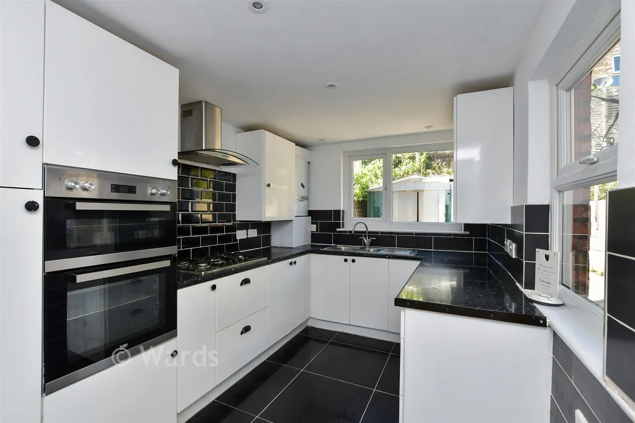 Linden Crescent, Folkestone, CT19, photo 2