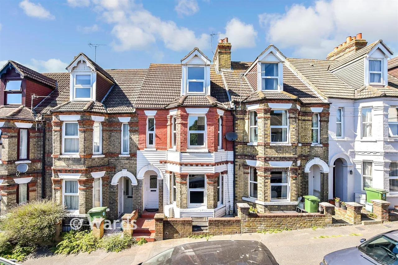 5 bed house for sale, Linden Crescent, Folkestone, CT19