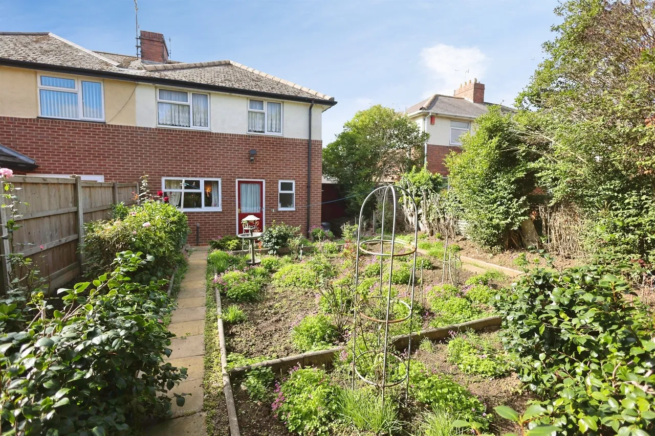 Corbett Crescent, Stourbridge, DY8, photo 2