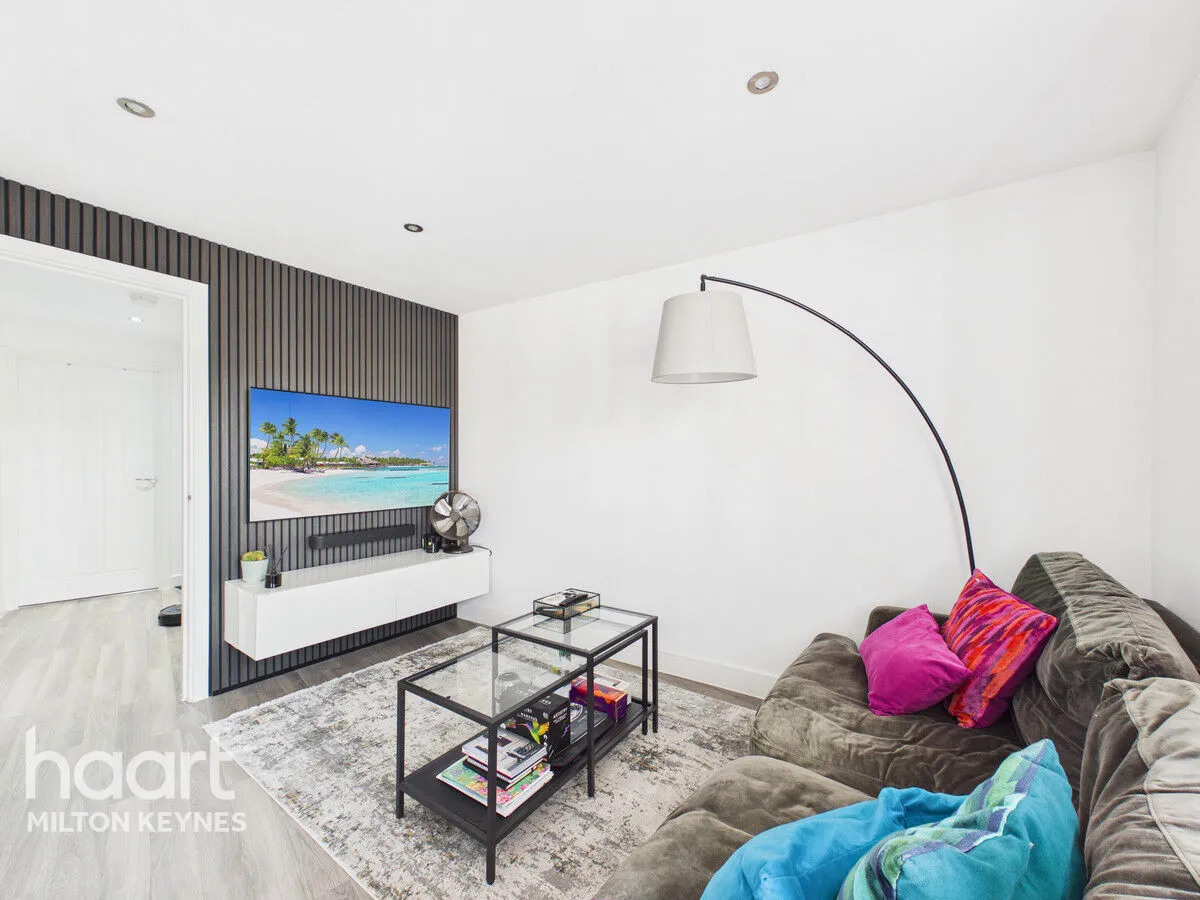 Summerlin Drive, Milton Keynes, MK17, photo 10