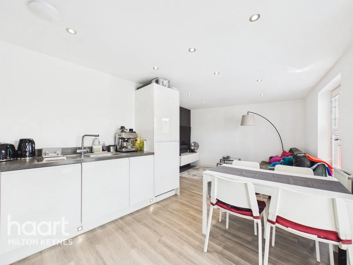 Summerlin Drive, Milton Keynes, MK17, photo 14