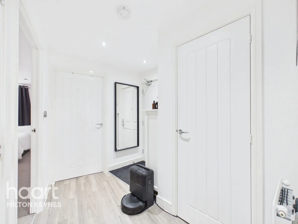 Summerlin Drive, Milton Keynes, MK17, photo 9