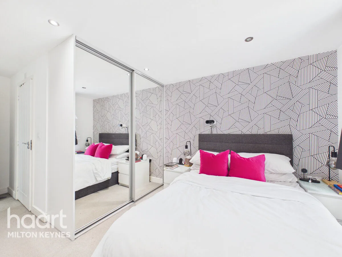 Summerlin Drive, Milton Keynes, MK17, photo 5
