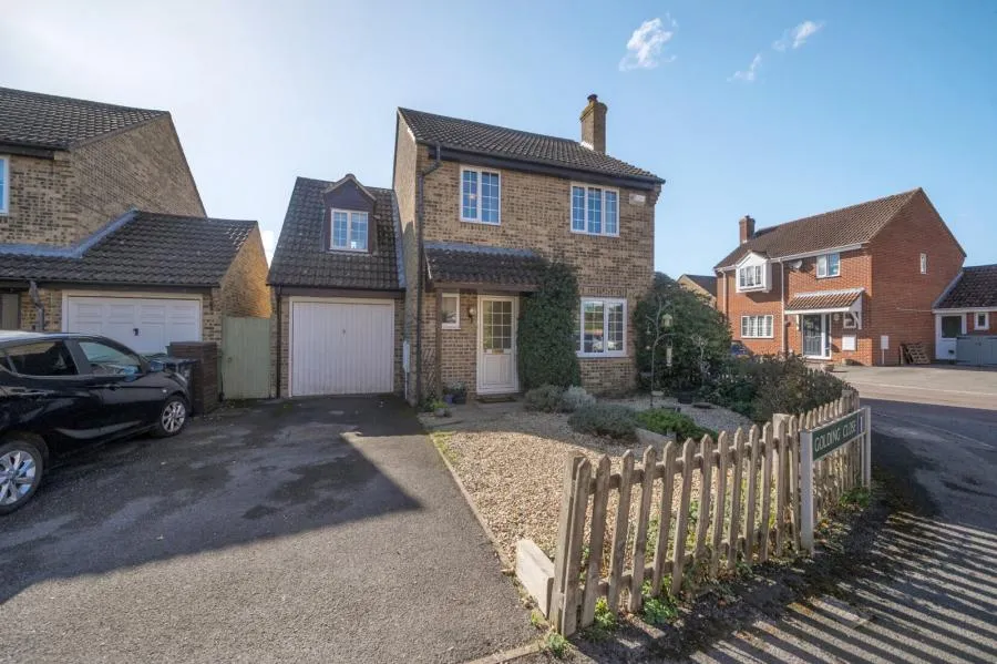 4 bed house for sale, Golding Close, Thatcham, RG19