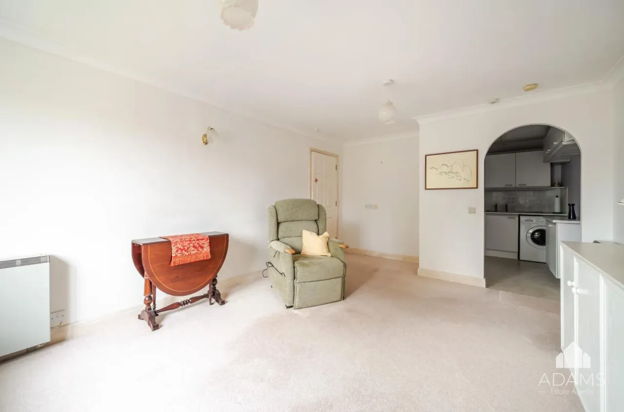 Blenheim Court, Back Lane, Winchcombe, photo 4