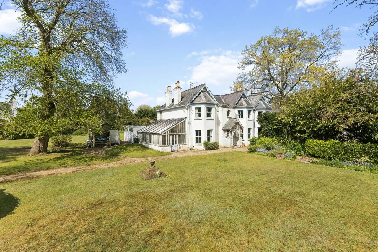5 bed property for sale — Ascot, Berkshire, SL5 7DA