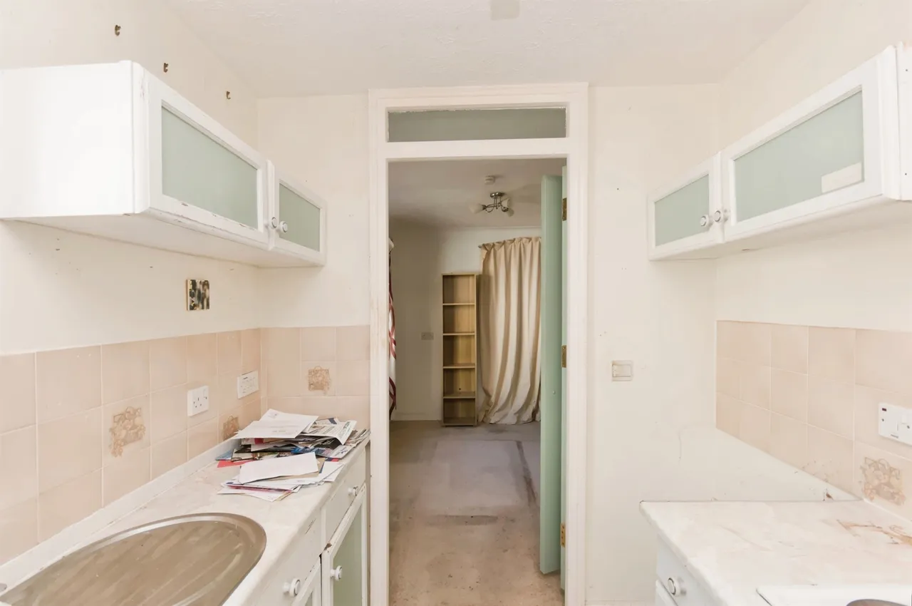 Clover Court, Haywards Heath, RH16, photo 7