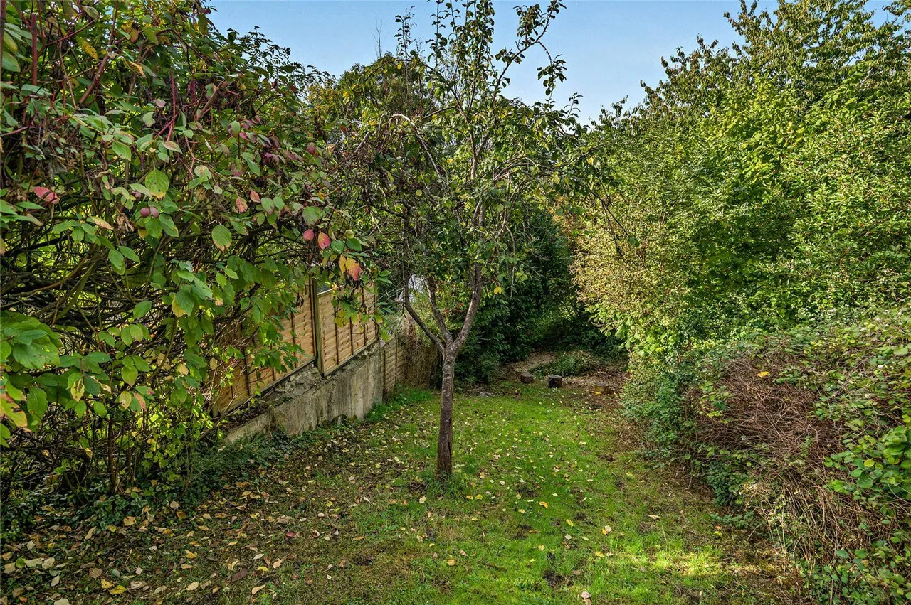 Warminster Road, Bathampton, BA2, photo 34