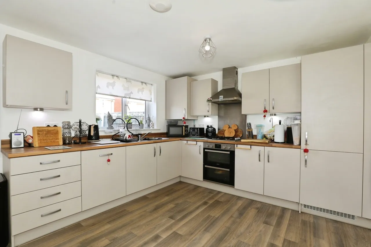 Pickering Croft Place, CREWE, Cheshire, CW1, photo 8