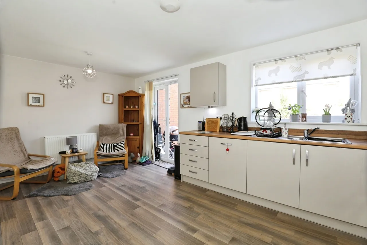 Pickering Croft Place, CREWE, Cheshire, CW1, photo 9
